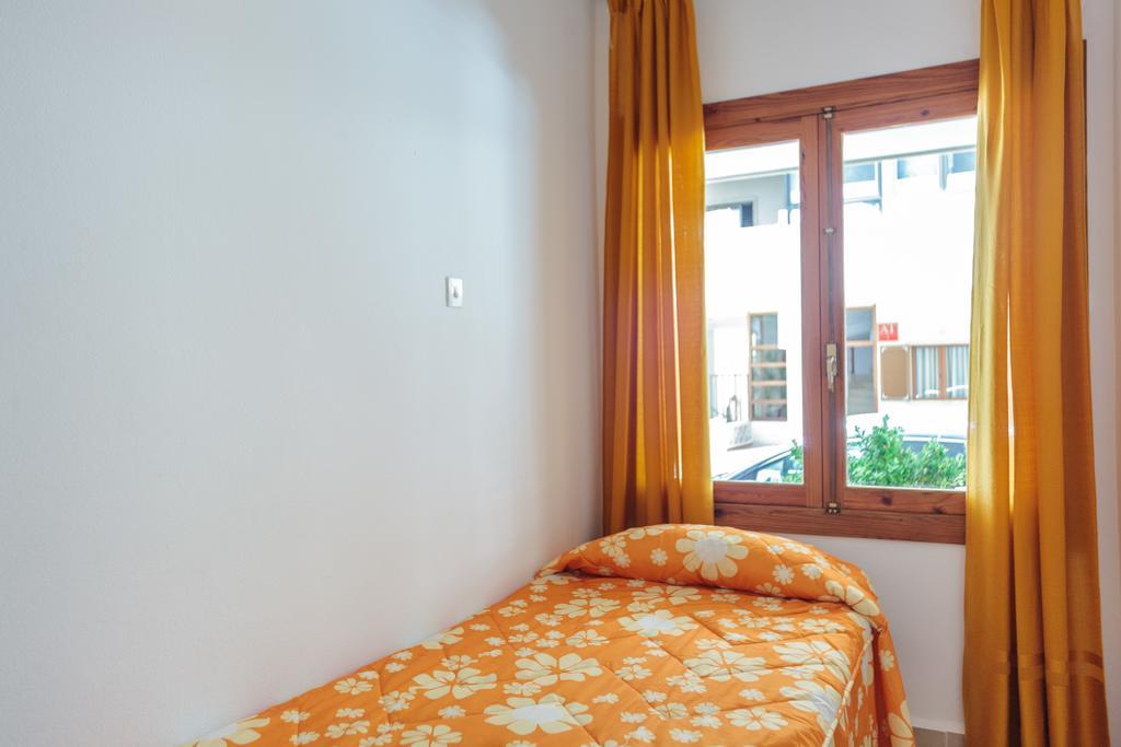 Apartamentos Obrador Colonia de Sant Jordi Quarto foto
