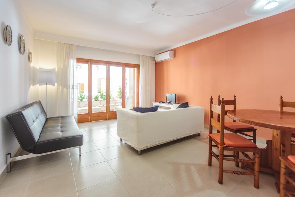Apartamentos Obrador Colonia de Sant Jordi Quarto foto