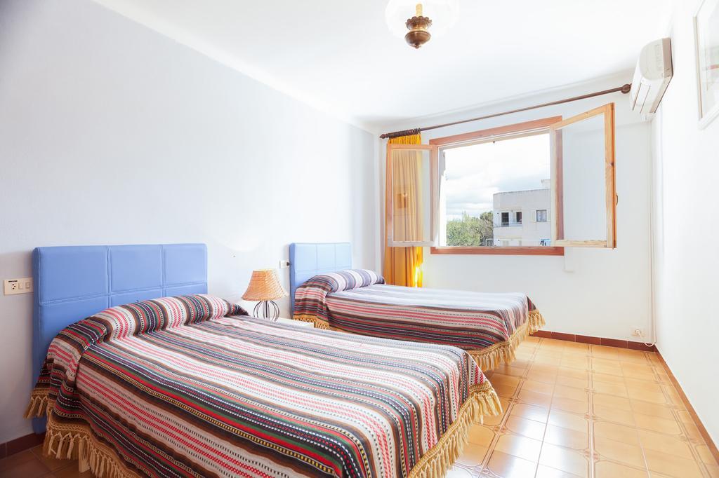 Apartamentos Obrador Colonia de Sant Jordi Quarto foto
